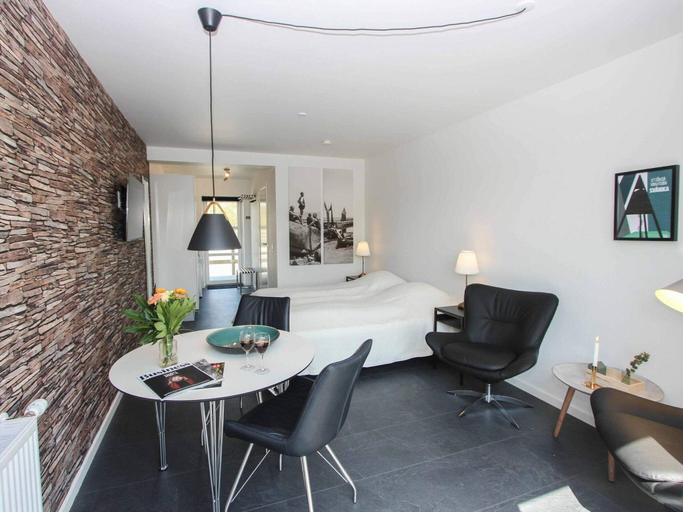 Others 3, 4 Person Holiday Home in Nexo, Bornholm
