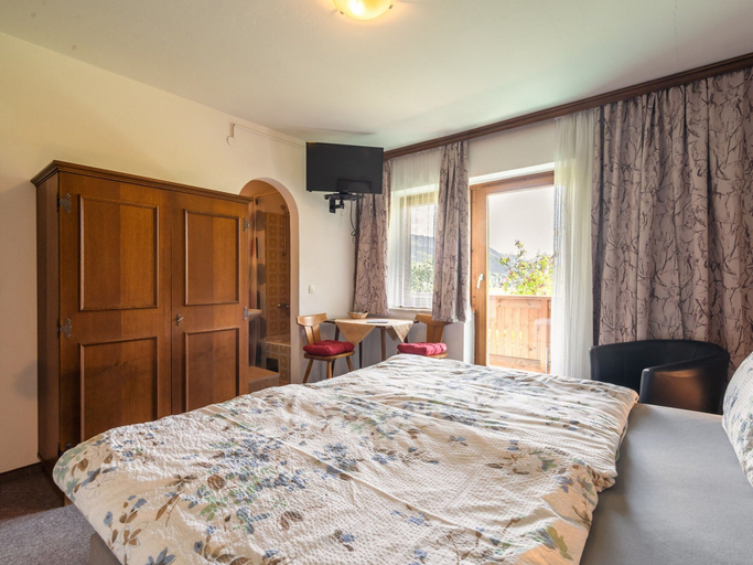 Bedroom 5, Contemporary Apartment in Maishofen Near Ski Area, Zell am See