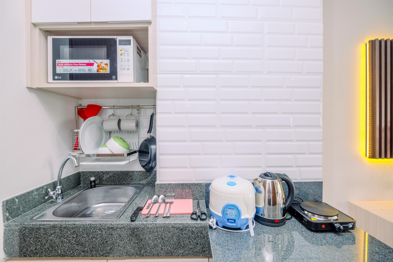 Others 4, Nice and Relaxing Studio at Transpark Cibubur Apartment By Travelio, Depok