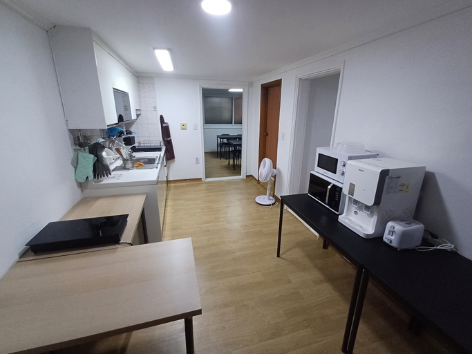 Others 4, Ocean's Guesthouse - foreigners only, Mapo