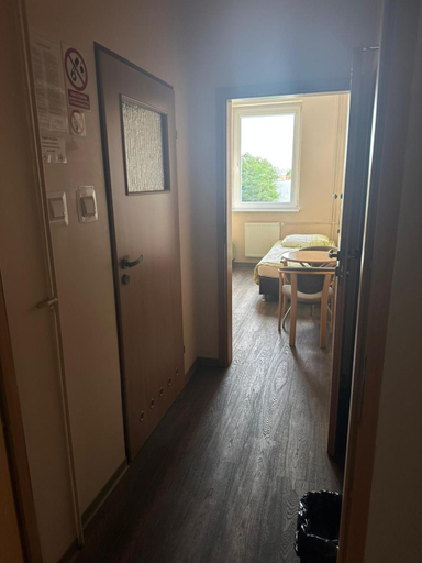 Others 3, Hostel na Fali, Goleniów