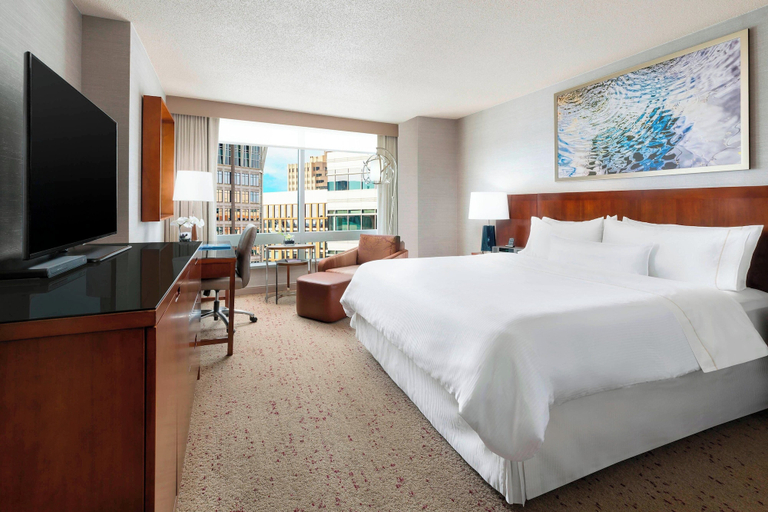 Bedroom 3, The Westin Arlington, Arlington