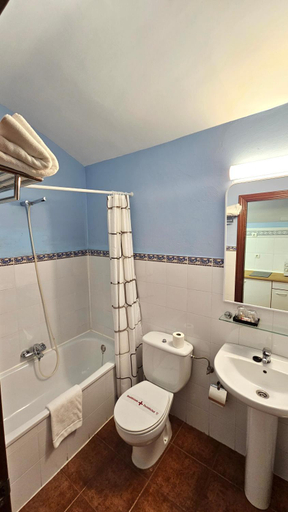 Others 4, HOSTAL ALBE, Palencia
