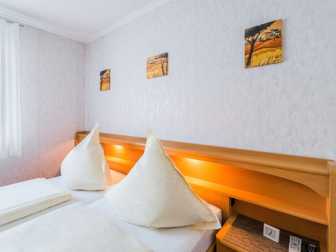 Bedroom 3, Modern Apartment in Schwalefeld With Garden, Waldeck-Frankenberg