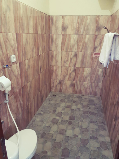 Bathroom 4