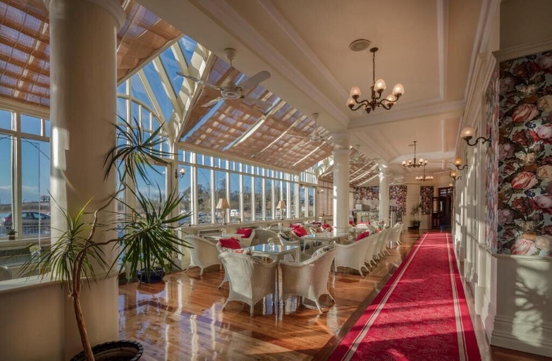 Food & Drinks 5, The Landmark Hotel