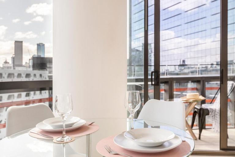 Food & Drinks 5, Kula Docklands, Melbourne