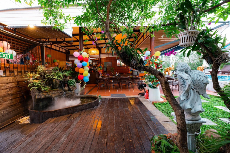 Food & Drinks, Amit Resort 51 Hua Hin, Hua Hin