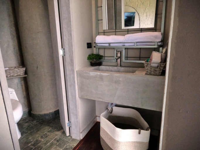 Bathroom, EleMYNT LifeStyle Hotel, Guatapé