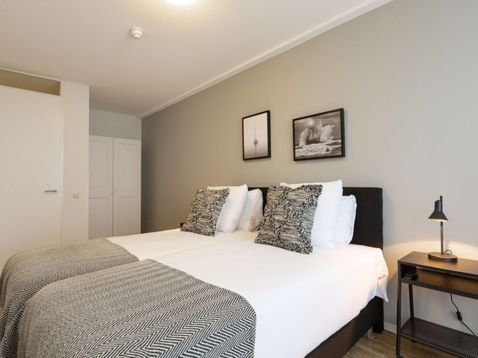 Bedroom 4, Luxury 3 Room Apartment in Scheveningen, The Hague