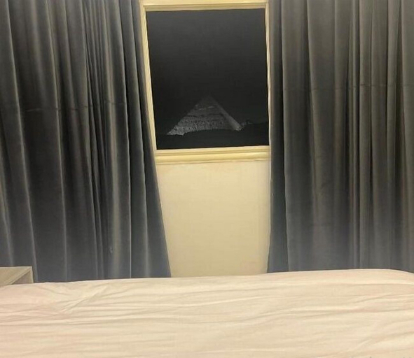 Bedroom 2, Habu Pyramids View Hotel, Al-Ahram