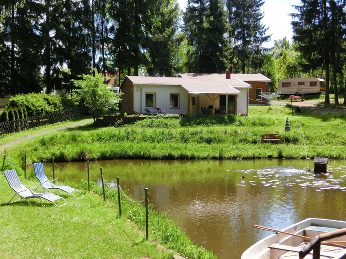 Exterior 3, Cosy Apartment With Covered Porch, Gotha