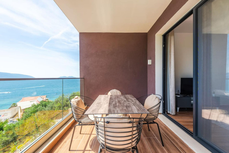 Room 5, Exclusive Seafront Apartments Apartment 1, Vlorës