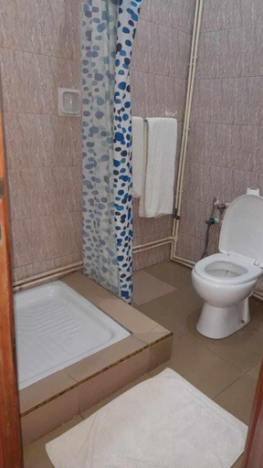 Bathroom 3, RAOOF HOTEL, Boeny