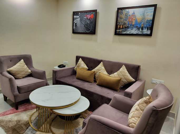 Exterior & Views 2, Hotel Luxe Opera NH8 – 7km from IGI Airport Delhi, Delhi