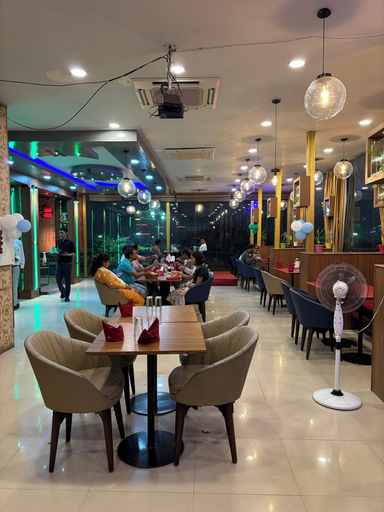 Food & Drinks, Hotel New India, Patna