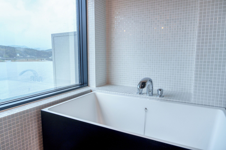 Bathroom 4, The Kizantei Hotel, Hita