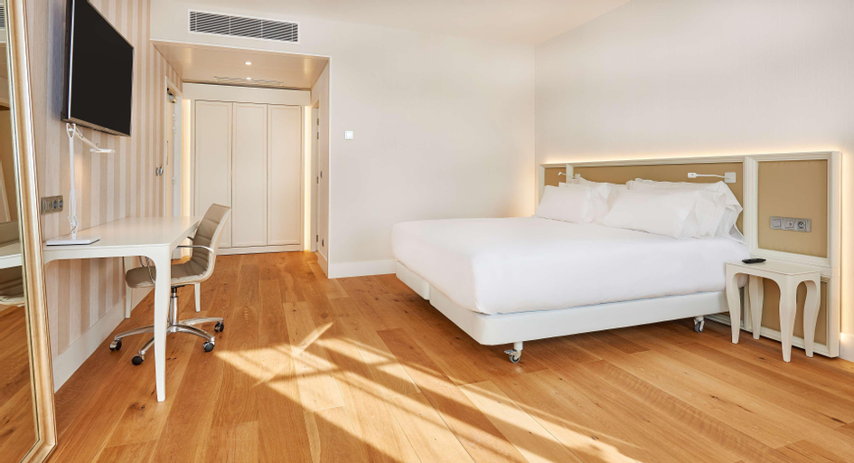 Bedroom 24