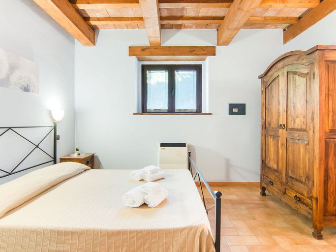 Bedroom 3, Inviting Farmhouse in Appenines With Covered Swimming Pool, Pesaro E Urbino