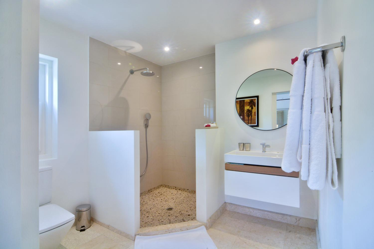 Bathroom 5, The Liming Bequia, Sainte-Anne
