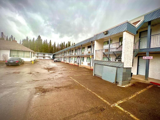 Exterior & Views 2, Houston Motor Inn, Bulkley-Nechako