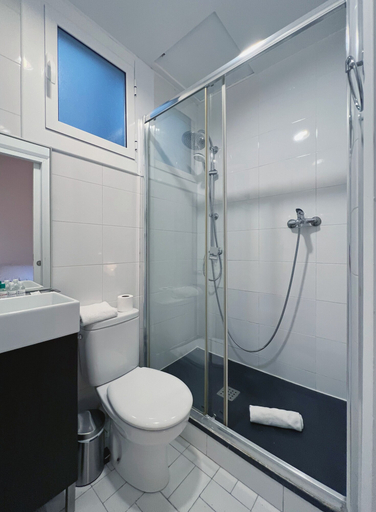Bathroom 4, Stay U-nique Apartments Casanova, Barcelona