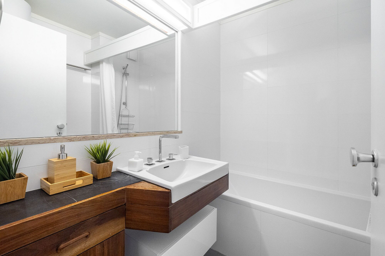 Bathroom 4, Study & Surf Carcavelos 1-Bed By Beach & Nova Sbe, Cascais