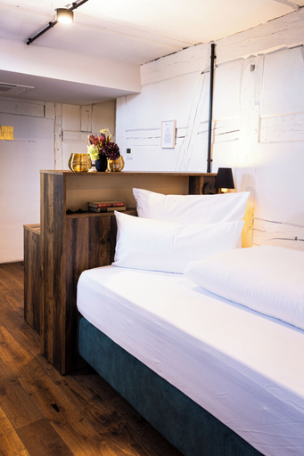Bedroom 4, Das Goldschläger Boutique Hotel, Schwabach