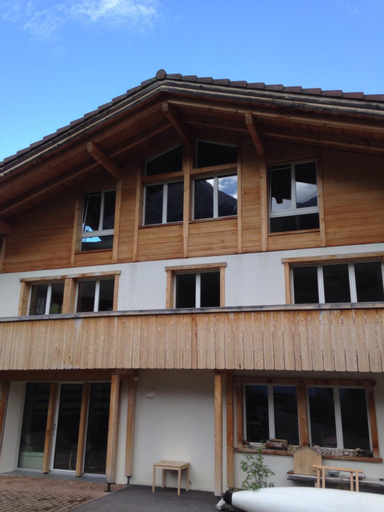 2-Zimmer Ferienwohnung,Parterre,Sitzplatz,Garage, Frutigen 
