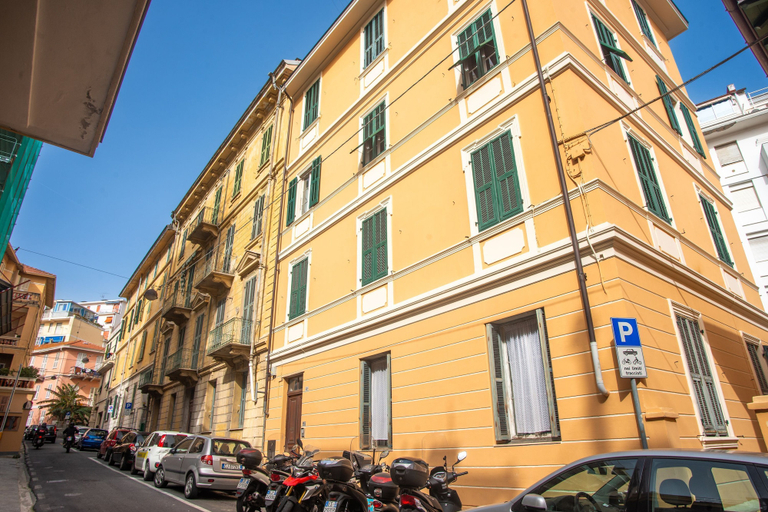 Room 2, Casa Lucia in San Remo, Imperia