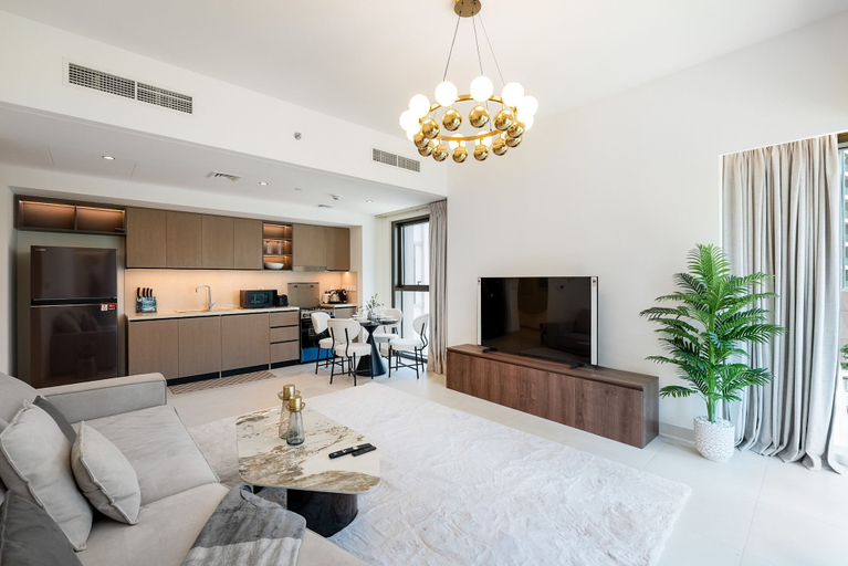 Room 3, Exclusive 2BR Downtown Apt w Burj Khalifa Views, Dubai