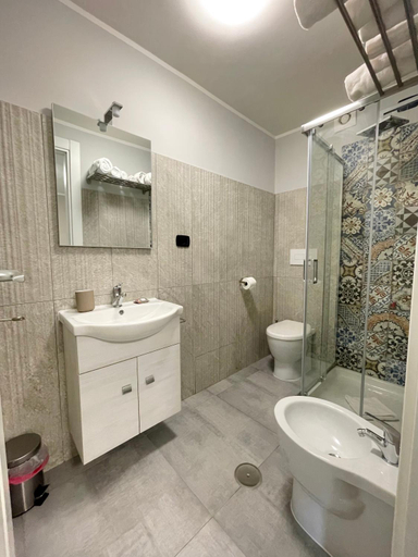 Bathroom 4, ALDIVA ROOMS, Rome