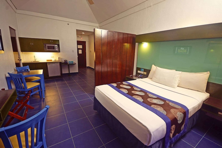 Bedroom 3, Microtel by Wyndham Puerto Princesa, Puerto Princesa City