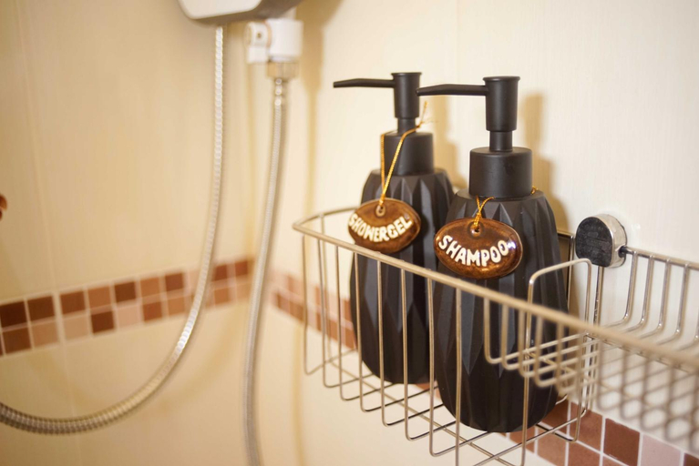 Bathroom 4, nanbaankhun hotel, Muang Nan