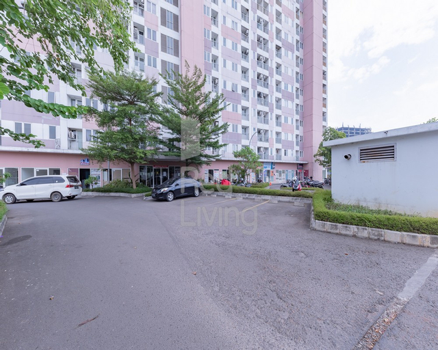 Redliving Apartemen Grand Sentraland - AT Properti Tower Pink, Karawang