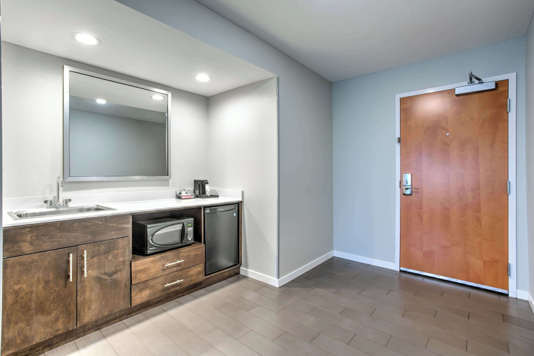 Others 5, Hampton Inn & Suites Macon I-475, Bibb