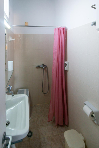 Bathroom 2, Themonia, South Aegean