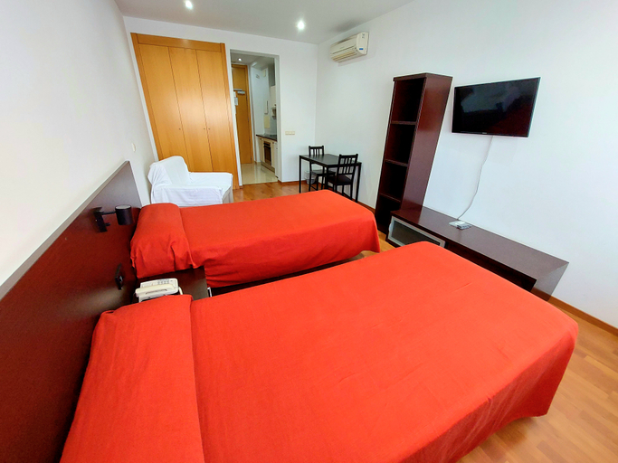 Bedroom 3, Domocenter Apartamentos TurÃsticos, Sevilla