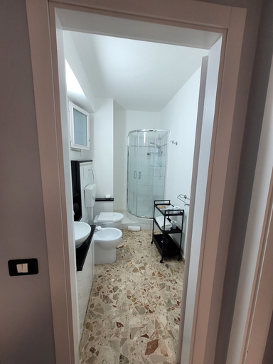 Bathroom 5, Mare Nostrum Petit Hôtel, Ragusa