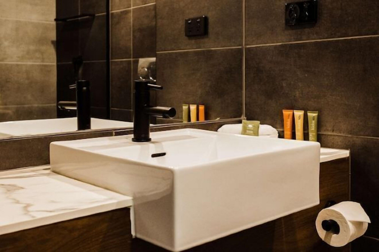 Bathroom 22