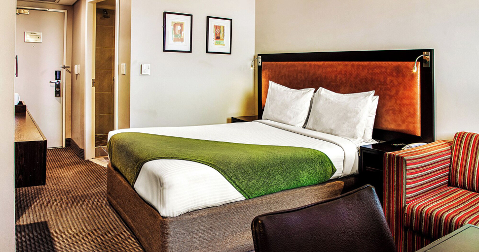 Bedroom 3, The RidgePoint Hotel, Nkangala
