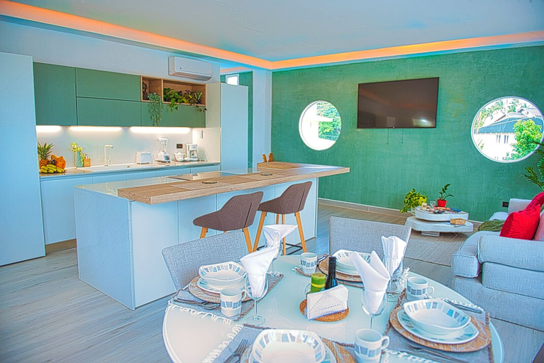 Food & Drinks 4, MARINA BAY HOTEL BOUTIQUE, Las Terrenas