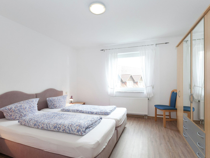 Bedroom 2, Spacious Apartment near Forest in Bad Dürrheim, Schwarzwald-Baar-Kreis