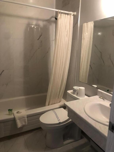 Bathroom 3, Houston Motor Inn, Bulkley-Nechako