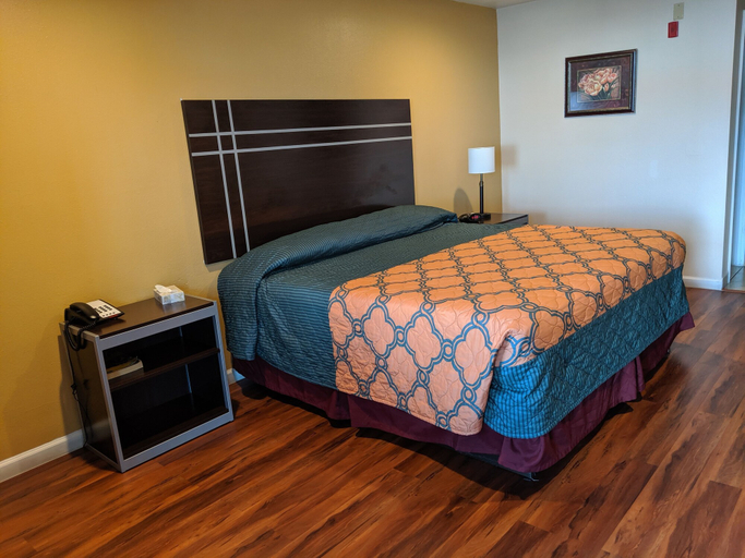 Bedroom 3, Colonial Inn, Tangipahoa