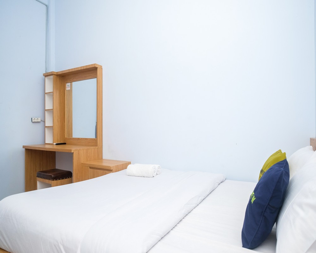 Bedroom 2, Urbanview Syariah Wisma Nabil Solo, Sukoharjo