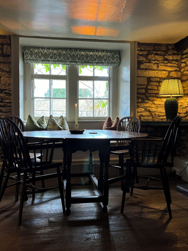 Others 5, The Neeld Arms, Wiltshire