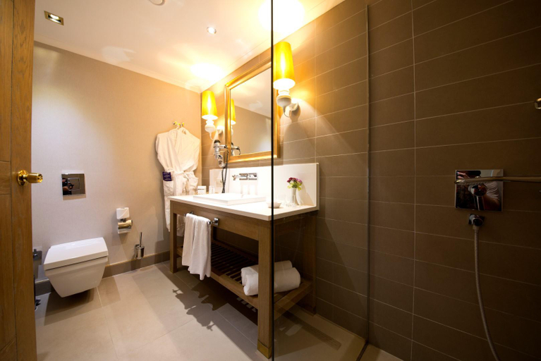 Bathroom 3