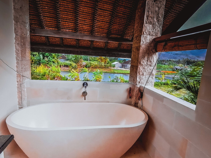 Bathroom 4, samastiti lovina, Buleleng