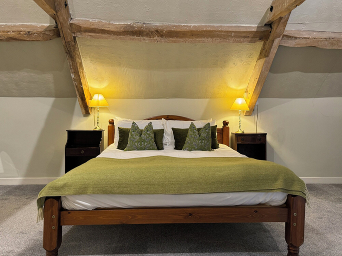 Bedroom 3, The Neeld Arms, Wiltshire